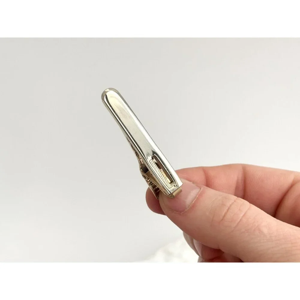 Minimalist 80's Style Smooth Gold Toned Vintage Men's Tie Bar | Tie Clip